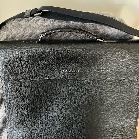 COACH Black Leather Travel Shoulder Bag Briefcase Suede Lined (Accepting Offers) - Picture 1 of 5